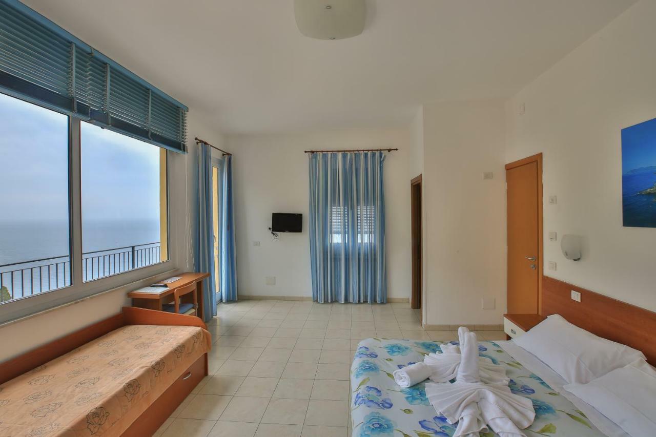 La Baia Di Rio Hotel Riomaggiore Bagian luar foto