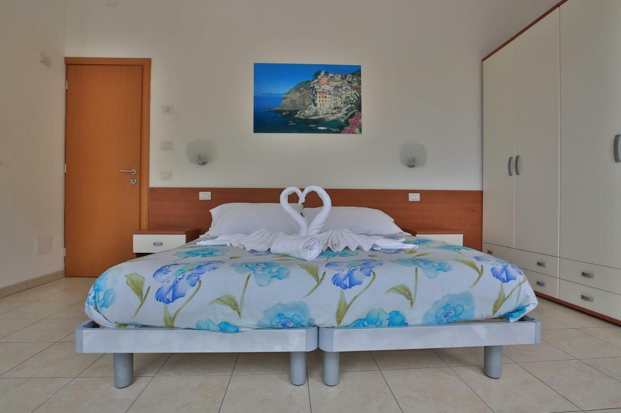 La Baia Di Rio Hotel Riomaggiore Bagian luar foto