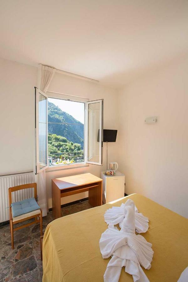 La Baia Di Rio Hotel Riomaggiore Bagian luar foto